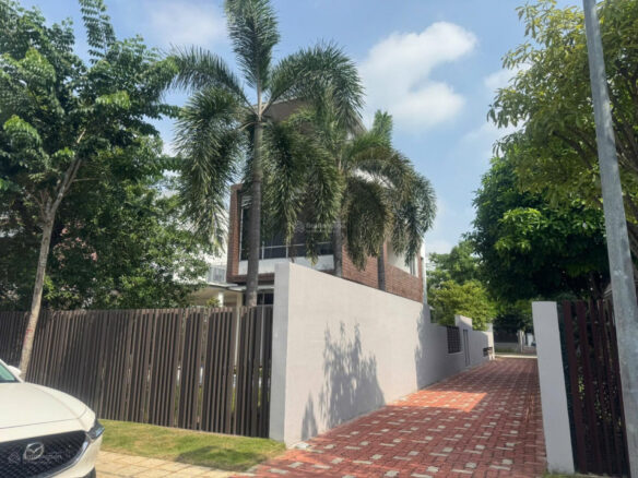Lô góc 2 Mặt tiền – Đường D1, Khu đô thị Nam Long, Phường Phước Long B, TP. Thủ Đức (Quận 9 cũ).