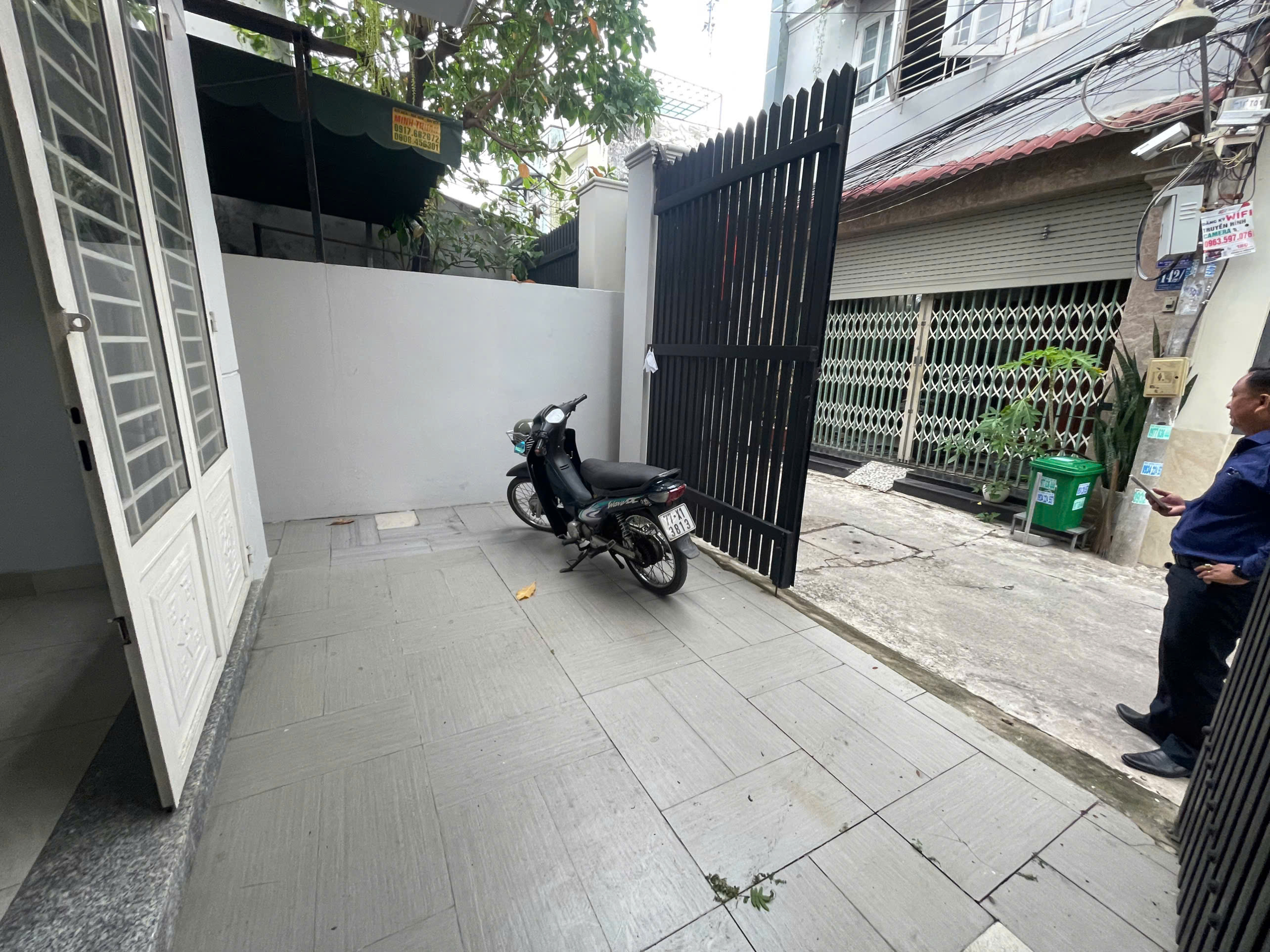 z6436690340665_97bf321333a6401250688fe9db015e1e