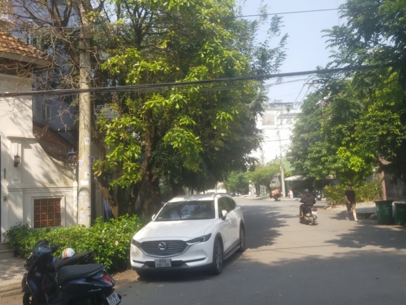 Bán biệt thự cao cấp khu Thảo Điền quận 2